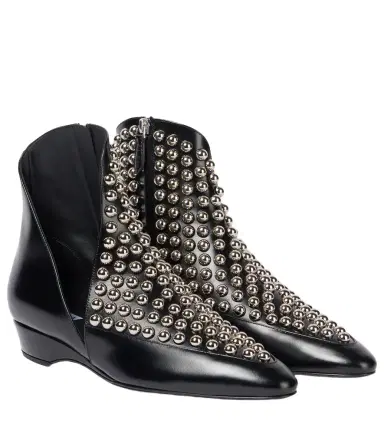 Alaïa Alaïa Studded leather ankle boots | Thumbnail 1 Alaïa Alaïa Studded leather ankle boots | Thumbnail 1