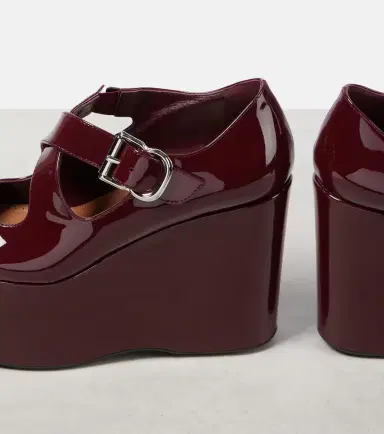 Alaïa Alaïa Criss Cross patent leather wedges | Thumbnail 3