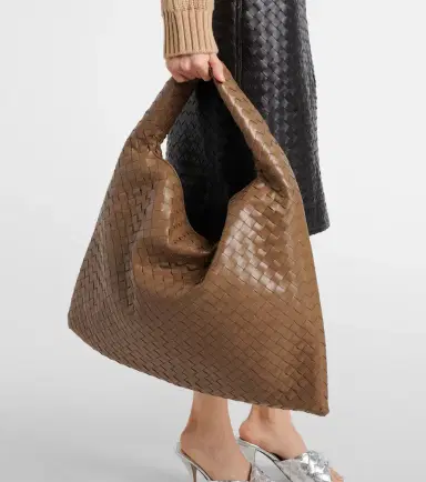 Bottega Veneta Hop Large Intrecciato leather shoulder bag | Thumbnail 2