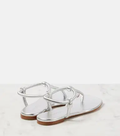 Gianvito Rossi Juno metallic leather thong sandals | Thumbnail 4