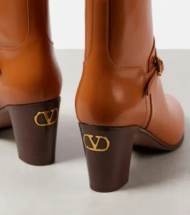 Valentino Garavani Pattie 75 leather ankle boots | Thumbnail 2