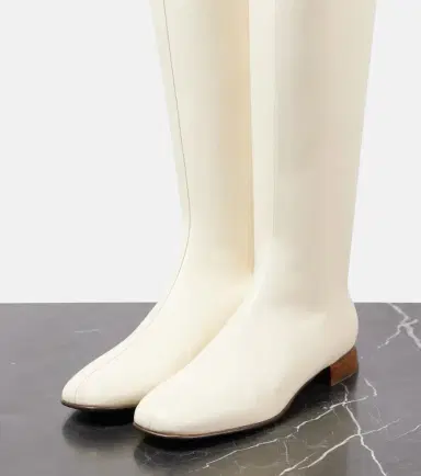Valentino Garavani VLogo Signature leather boots | Thumbnail 3 Valentino Garavani VLogo Signature leather boots | Thumbnail 3