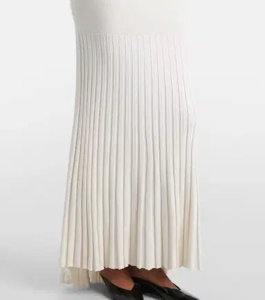Galvan Bridal Atalanta satin gown | Thumbnail 5