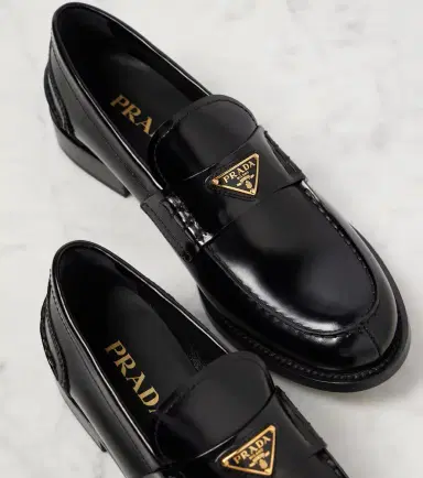 Prada Logo brushed leather loafers | Thumbnail 4