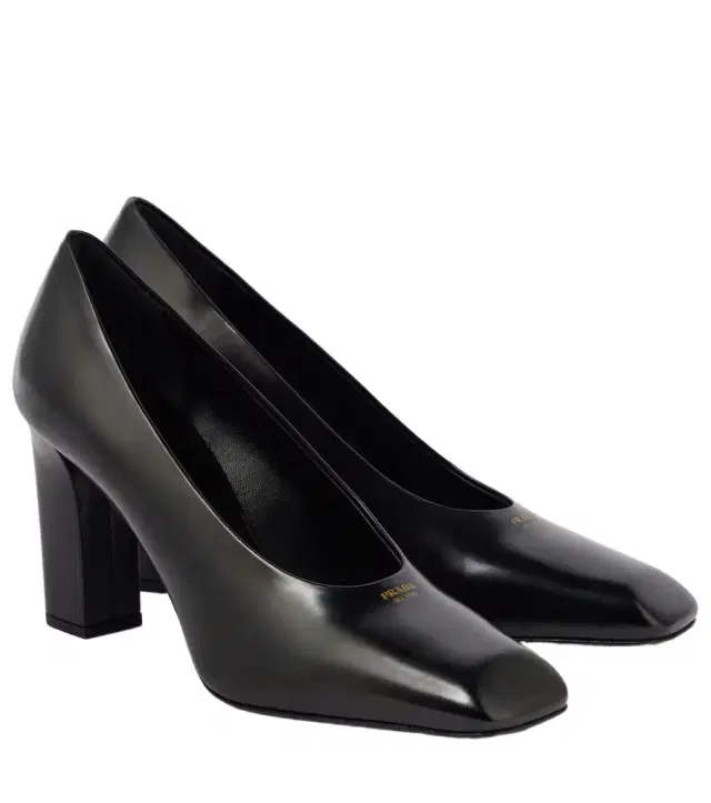 85 leather pumps