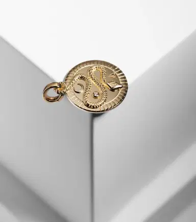 Foundrae Wholeness Medium pendant with diamonds | Thumbnail 3