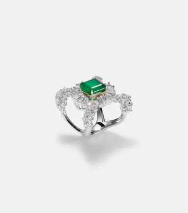 YEPREM Reign Supreme 18kt white gold ring with diamonds and emerald | Thumbnail 2 YEPREM Reign Supreme 18kt white gold ring with diamonds and emerald | Thumbnail 2