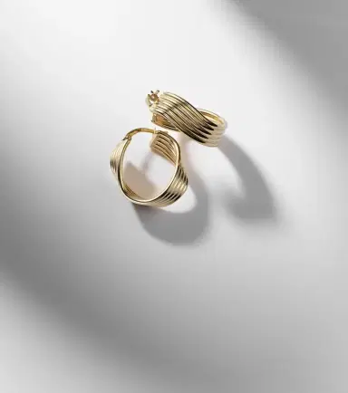 STONE AND STRAND Swerve 10kt gold earrings | Thumbnail 5 STONE AND STRAND Swerve 10kt gold earrings | Thumbnail 5
