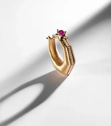 Marie Lichtenberg Baba Medium 18kt gold single hoop earring with diamonds and ruby | Thumbnail 3 Marie Lichtenberg Baba Medium 18kt gold single hoop earring with diamonds and ruby | Thumbnail 3