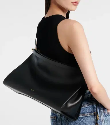Alaïa Alaïa Le Click Large leather shoulder bag | Thumbnail 4 Alaïa Alaïa Le Click Large leather shoulder bag | Thumbnail 4