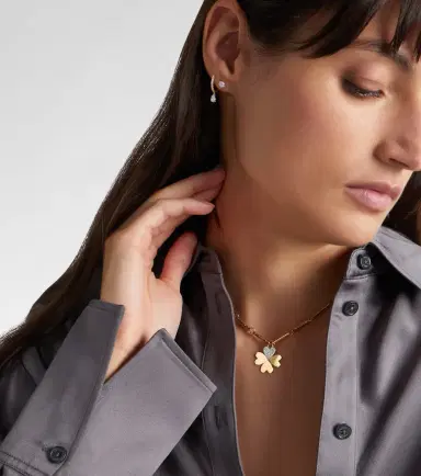Foundrae Four Heart Clover 18kt gold necklace with diamonds | Thumbnail 2 Foundrae Four Heart Clover 18kt gold necklace with diamonds | Thumbnail 2