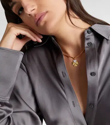Foundrae Four Heart Clover 18kt gold necklace with diamonds | Thumbnail 6 Foundrae Four Heart Clover 18kt gold necklace with diamonds | Thumbnail 6