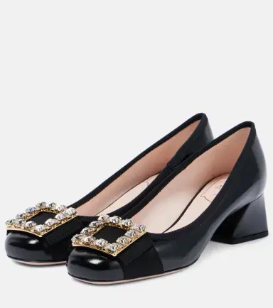Roger Vivier Très Vivier embellished patent leather pumps | Thumbnail 3