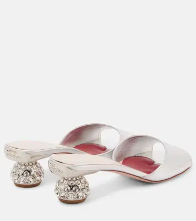 Roger Vivier Embellished leather mules | Thumbnail 4