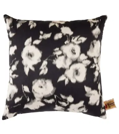 The House of Lyria Astrantia cushion | Thumbnail 1
