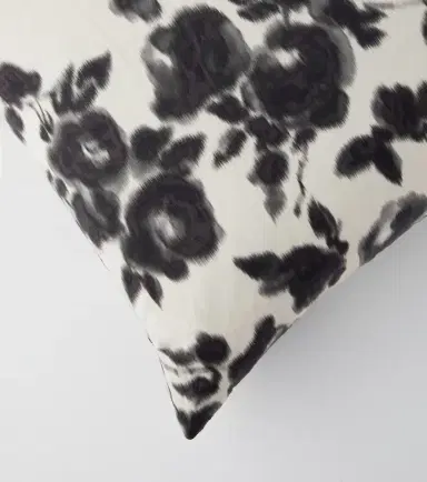 The House of Lyria Freesia cushion | Thumbnail 2