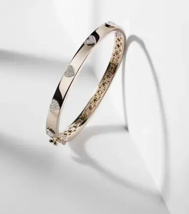 Sydney Evan Heart 14kt gold bangle with diamonds | Thumbnail 6