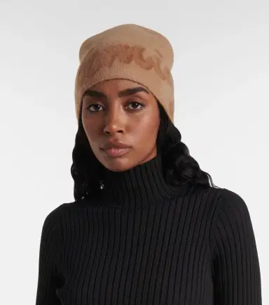 Balenciaga Logo wool and cashmere beanie | Thumbnail 4 Balenciaga Logo wool and cashmere beanie | Thumbnail 4