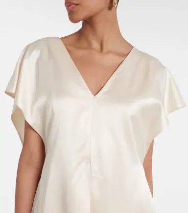 Tove Sara caped satin top | Thumbnail 4