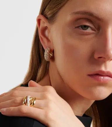 David Yurman Sculpted Cable 18kt gold hoop earrings with diamonds | Thumbnail 3 David Yurman Sculpted Cable 18kt gold hoop earrings with diamonds | Thumbnail 3