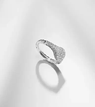 David Yurman Pavé Petite 18kt white gold pinky ring with diamonds | Thumbnail 5 David Yurman Pavé Petite 18kt white gold pinky ring with diamonds | Thumbnail 5