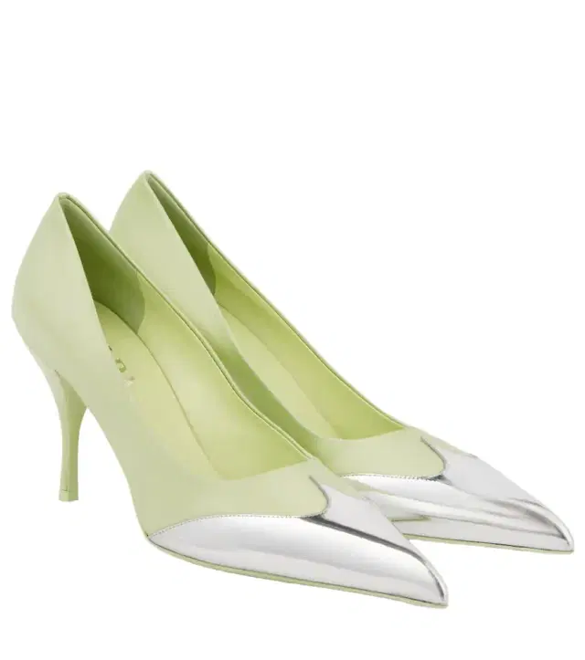 85 satin and metallic leather pumps