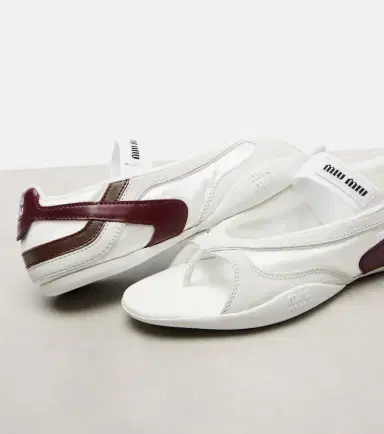 Miu Miu Gymnasium leather-trimmed thong sandals | Thumbnail 4
