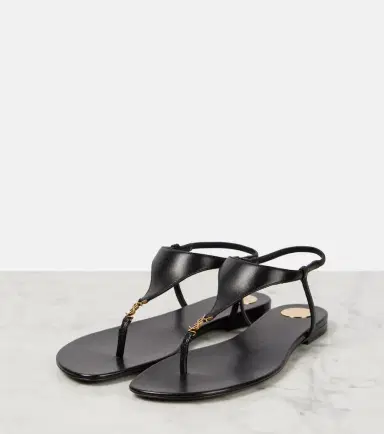 Saint Laurent Cassandra leather thong sandals | Thumbnail 4