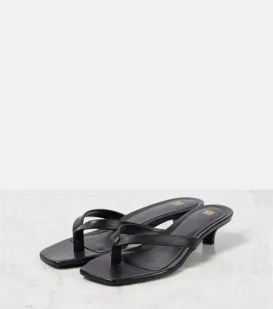 TOTEME Leather thong sandals | Thumbnail 4