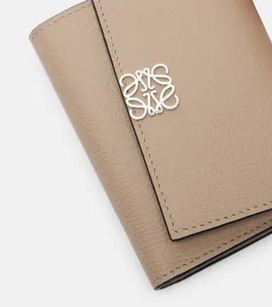Loewe Anagram Small leather card holder | Thumbnail 4 Loewe Anagram Small leather card holder | Thumbnail 4