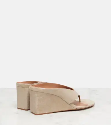 Alaïa Alaïa Cube 75 suede thong sandals | Thumbnail 3