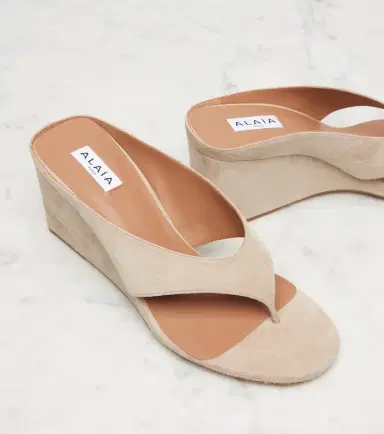 Alaïa Alaïa Cube 75 suede thong sandals | Thumbnail 5