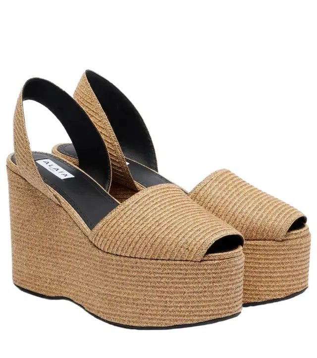 Alaia Alaïa Straw wedge sandals