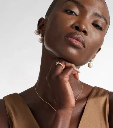 Sophie Bille Brahe Venus Moon 14kt gold earrings with freshwater pearls | Thumbnail 5