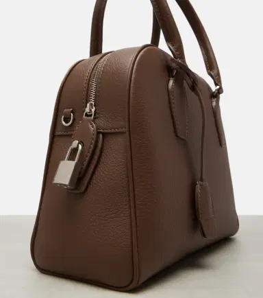 The Row India 10 Small leather tote bag | Thumbnail 4 The Row India 10 Small leather tote bag | Thumbnail 4