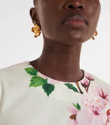Oscar de la Renta Cherry Blossom Small earrings | Thumbnail 6