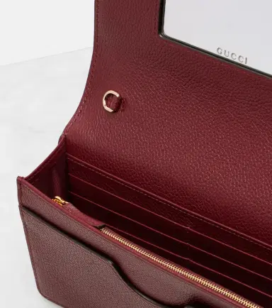 Gucci GG Marmont Petite leather wallet on chain | Thumbnail 3 Gucci GG Marmont Petite leather wallet on chain | Thumbnail 3