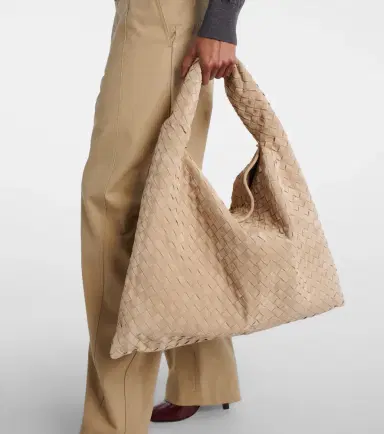 Bottega Veneta Hop Large Intrecciato suede shoulder bag | Thumbnail 2 Bottega Veneta Hop Large Intrecciato suede shoulder bag | Thumbnail 2