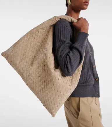 Bottega Veneta Hop Large Intrecciato suede shoulder bag | Thumbnail 4 Bottega Veneta Hop Large Intrecciato suede shoulder bag | Thumbnail 4