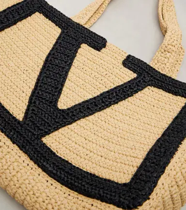 Valentino Garavani Viva Superstar Large crochet tote bag | Thumbnail 4