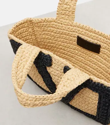Valentino Garavani Viva Superstar Small raffia tote bag | Thumbnail 4 Valentino Garavani Viva Superstar Small raffia tote bag | Thumbnail 4