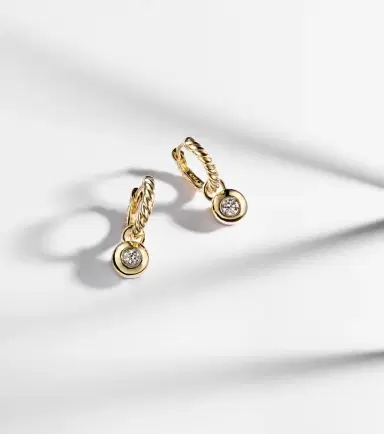 David Yurman Cable Collectibles Petite Cable 18kt gold huggie earrings with diamonds | Thumbnail 5