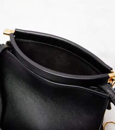 Alaïa Alaïa Le Click Small leather shoulder bag | Thumbnail 3 Alaïa Alaïa Le Click Small leather shoulder bag | Thumbnail 3
