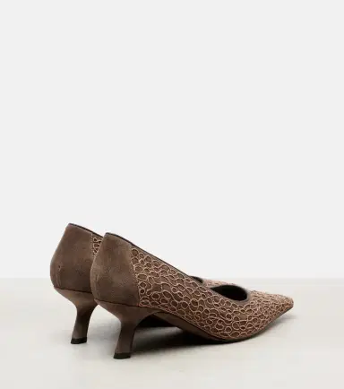Brunello Cucinelli Embellished suede pumps | Thumbnail 2