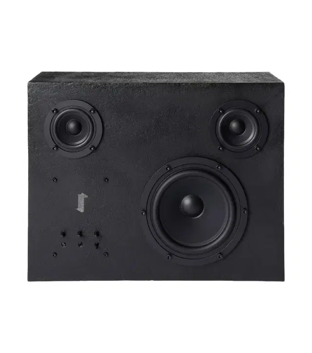 Transparent Steel speaker