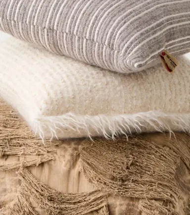 The House of Lyria Bolma wool and cotton pillow | Thumbnail 2