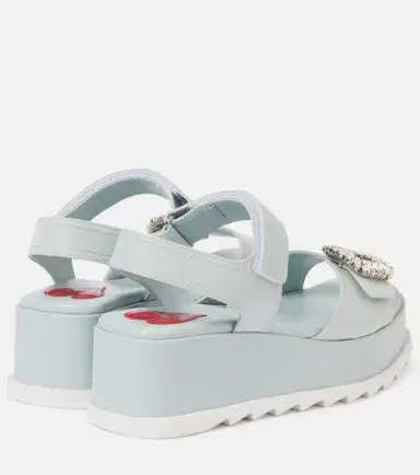 Roger Vivier Embellished leather platform sandals | Thumbnail 3