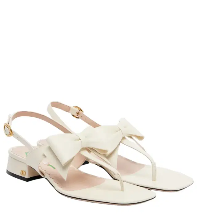 Valentino Garavani Bowow 25 leather thong sandals