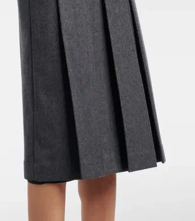 Prada Pleated virgin wool flannel midi skirt | Thumbnail 5