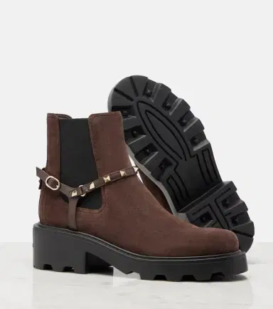 Valentino Garavani Beatle Rockstud suede Chelsea boots | Thumbnail 4 Valentino Garavani Beatle Rockstud suede Chelsea boots | Thumbnail 4